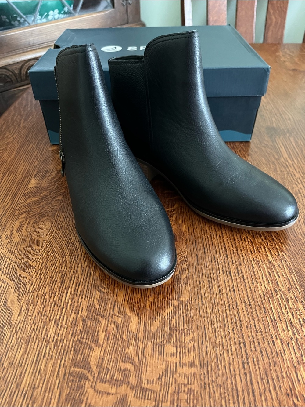 Sperry Women’s Black Ankle Boots Size 9W